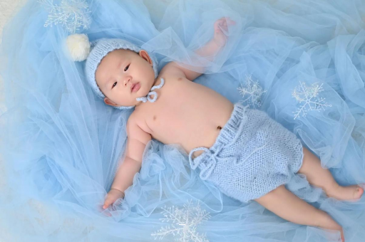 赵县宝宝多大能喝纯牛奶